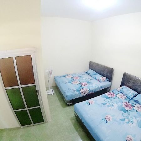 Ngadiwinatan Alleyway Guest House Jogja Yogyakarta Exterior photo