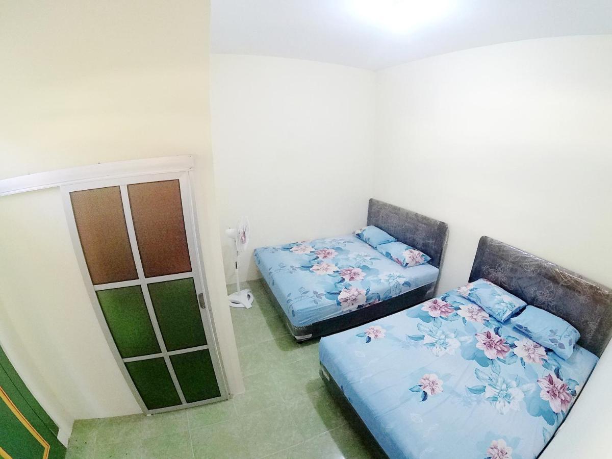 Ngadiwinatan Alleyway Guest House Jogja Yogyakarta Exterior photo